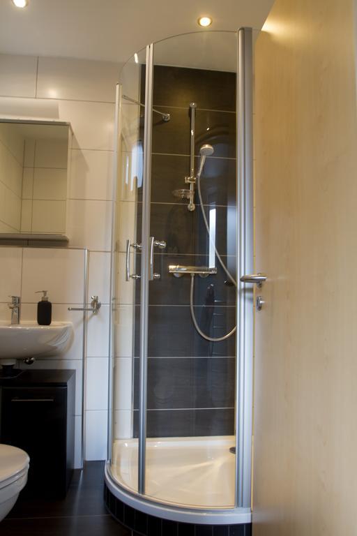 Ferienhaus Borneich Schwalbach エクステリア 写真